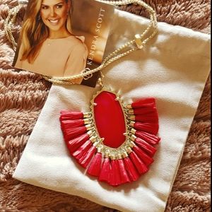 Kendra Scott Gold Betsy Necklace